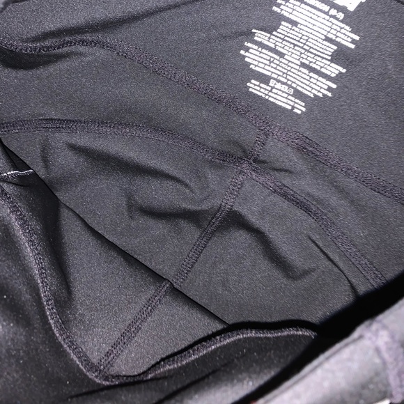 Avia Black & White Striped leggings size XS - Picture 7 of 10